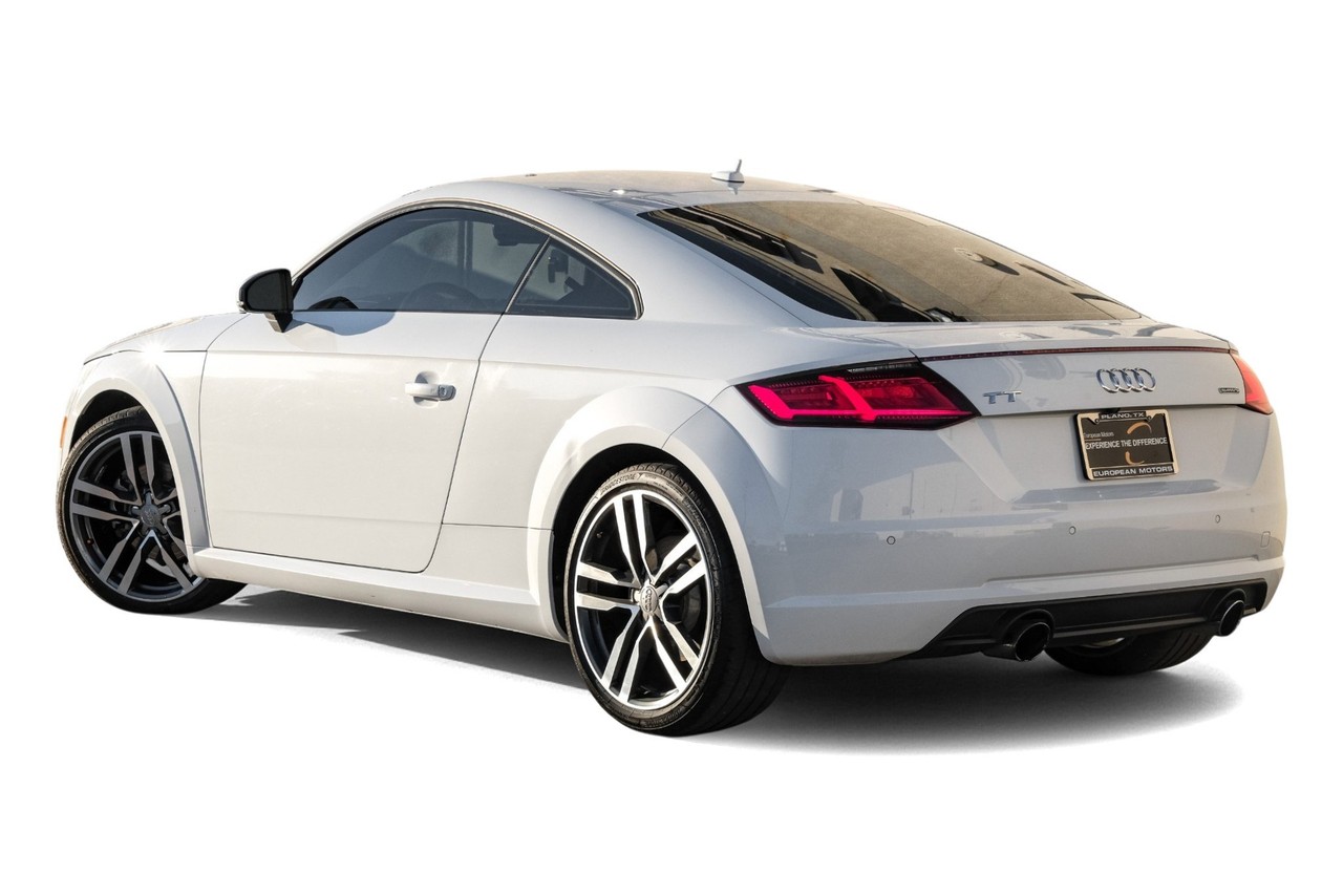 Audi TT Vehicle Main Gallery Image 10