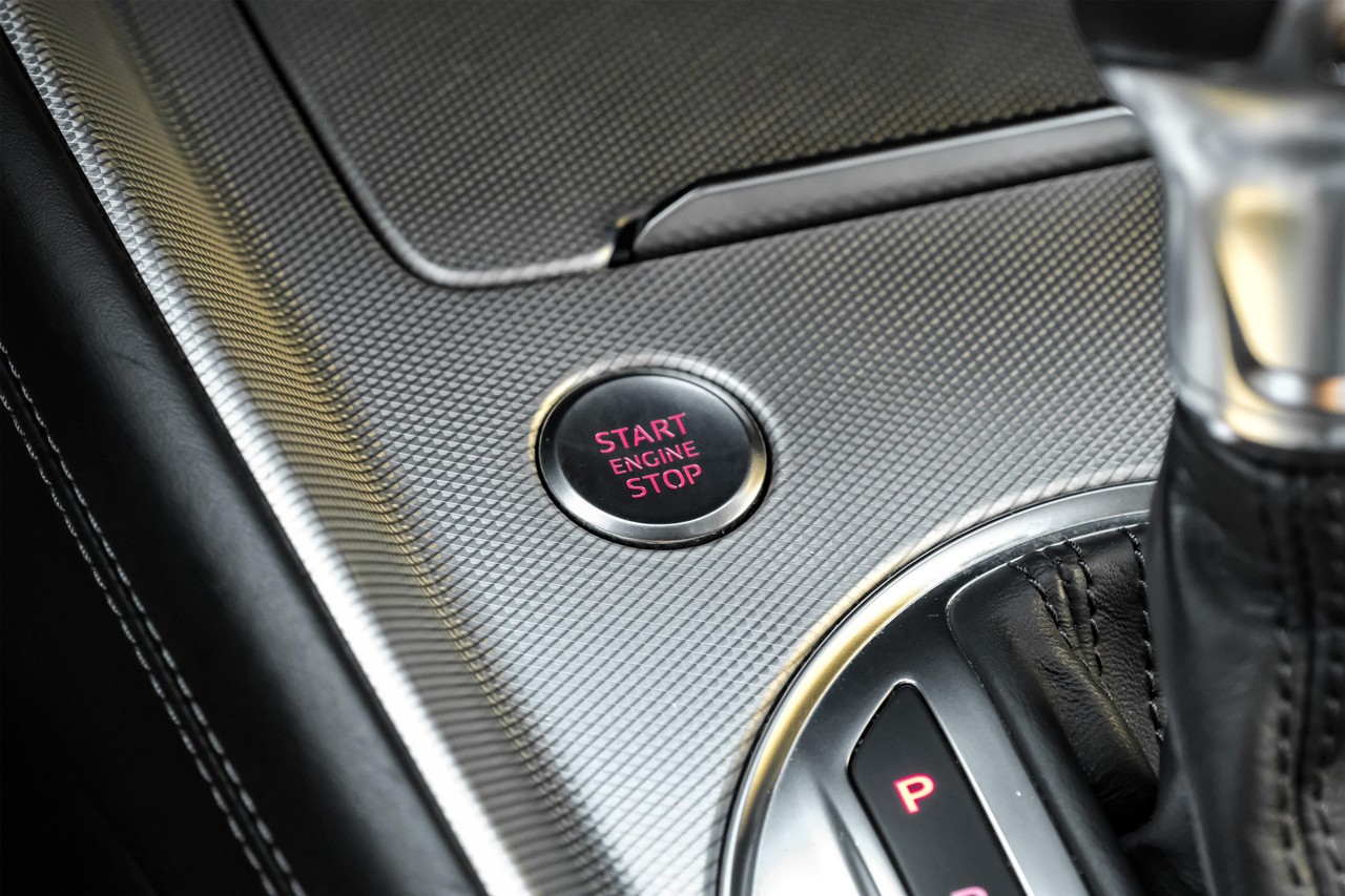 Audi TT Vehicle Main Gallery Image 19