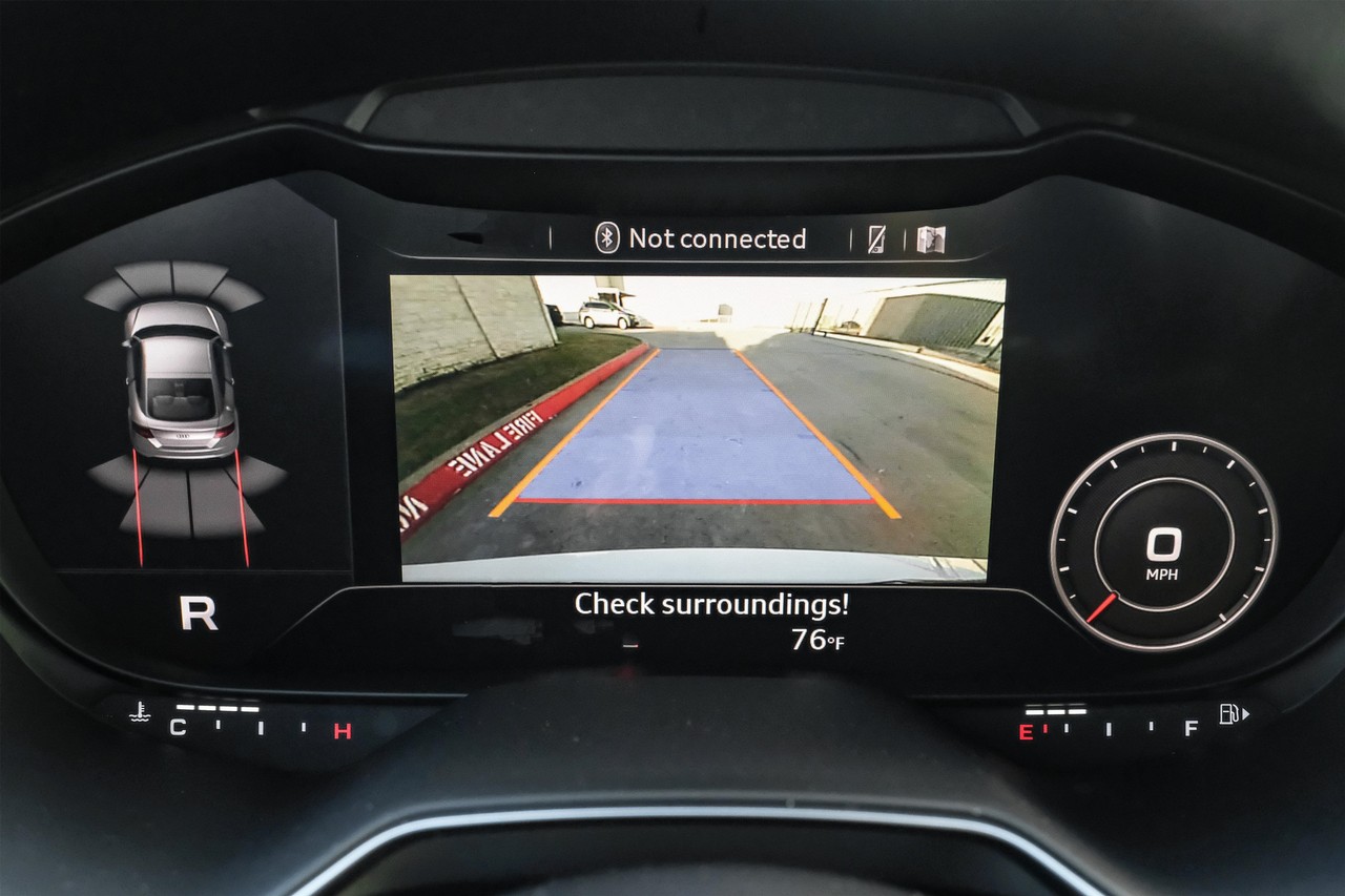 Audi TT Vehicle Main Gallery Image 20