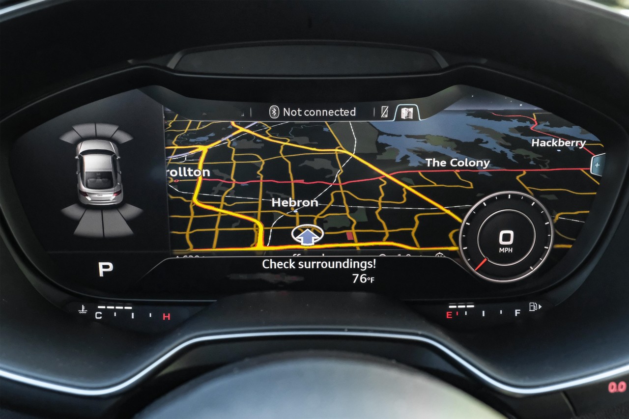 Audi TT Vehicle Main Gallery Image 21