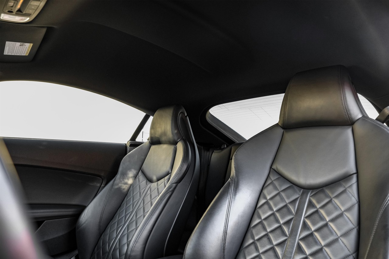 Audi TT Vehicle Main Gallery Image 30