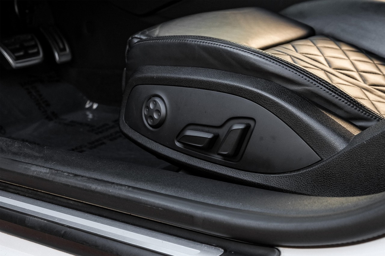 Audi TT Vehicle Main Gallery Image 33