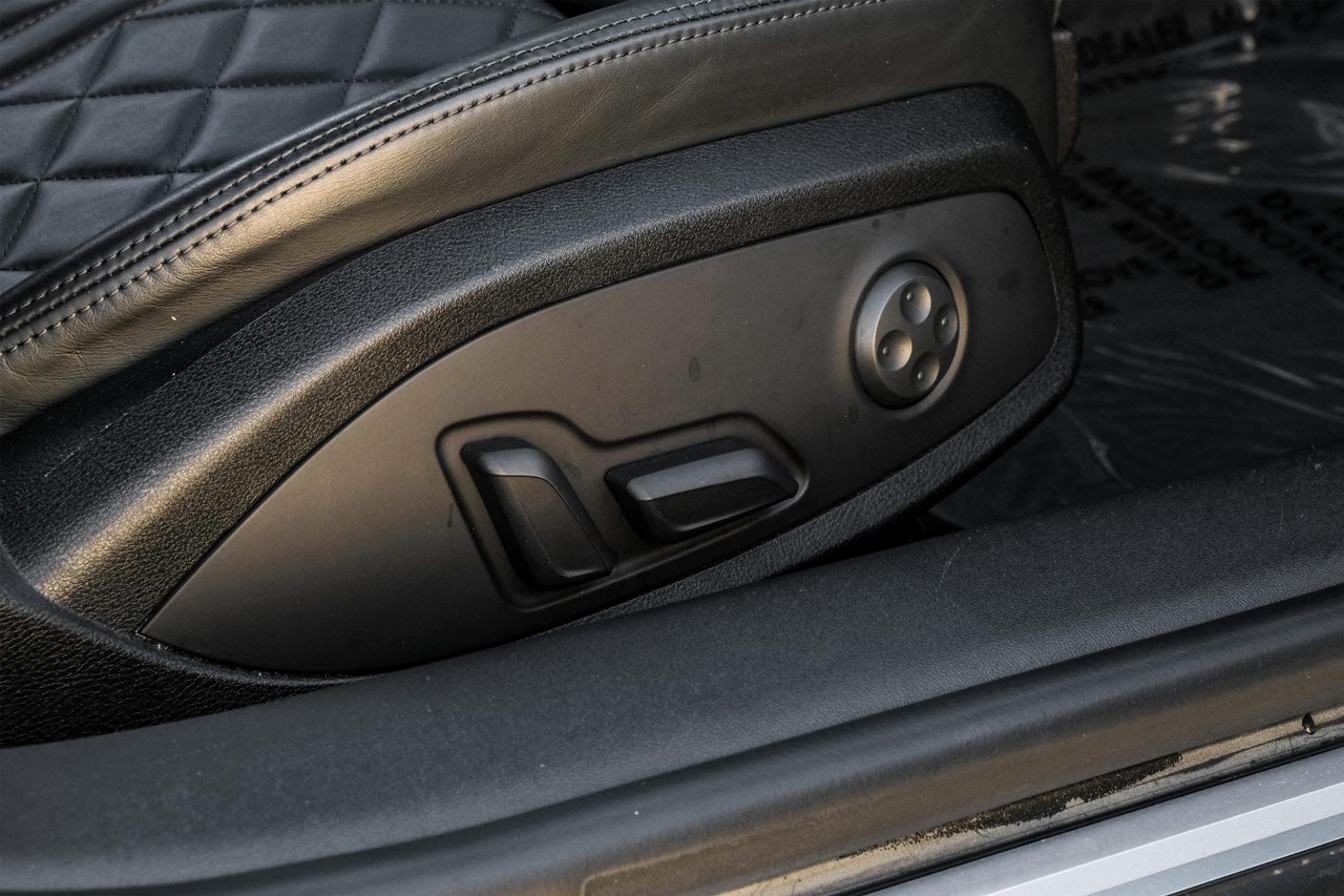 Audi TT Vehicle Main Gallery Image 36