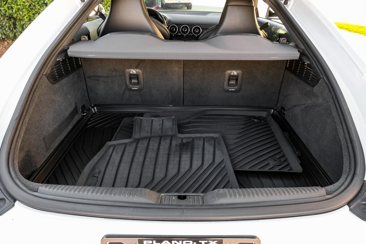 Audi TT Vehicle Main Gallery Image 48