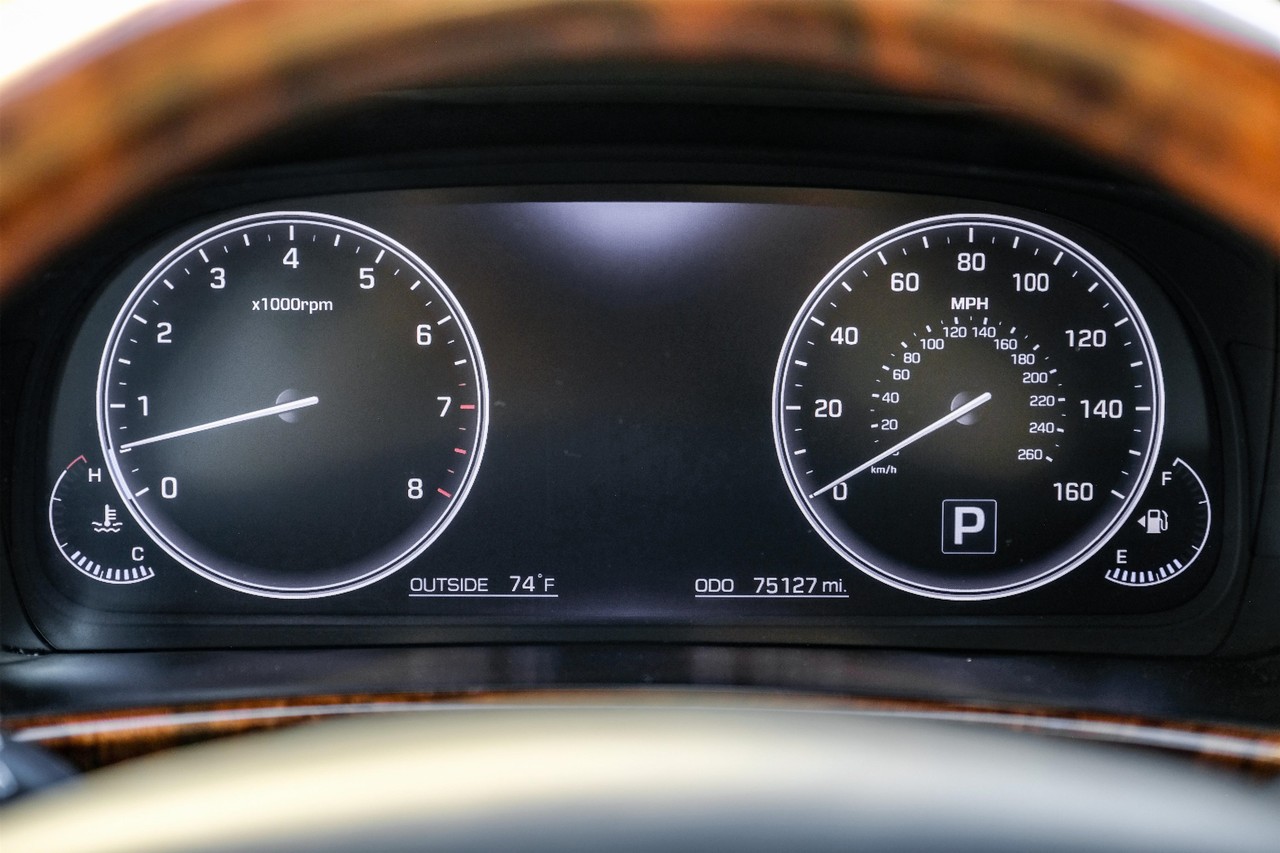 Hyundai Equus Vehicle Main Gallery Image 20