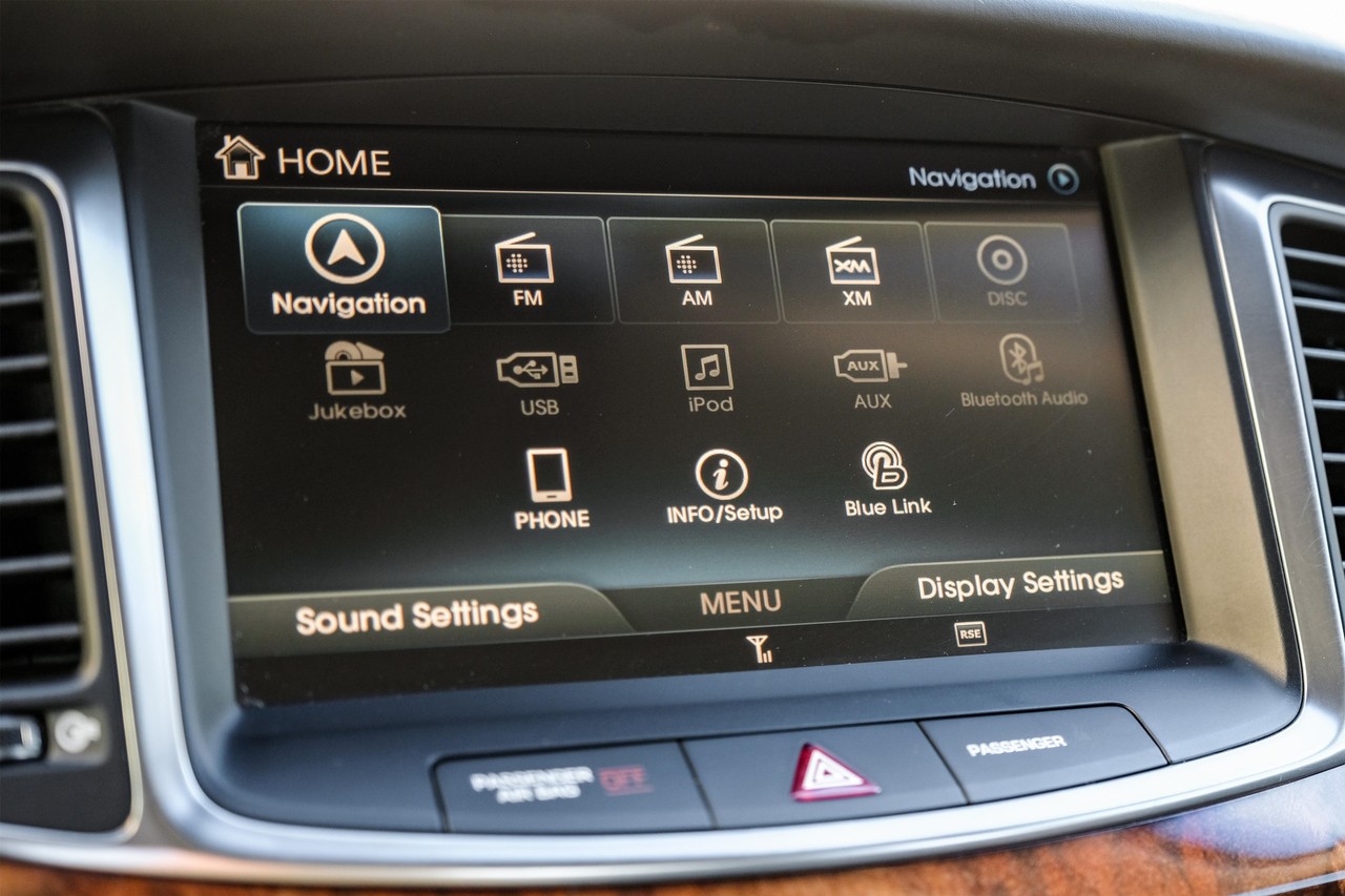Hyundai Equus Vehicle Main Gallery Image 30
