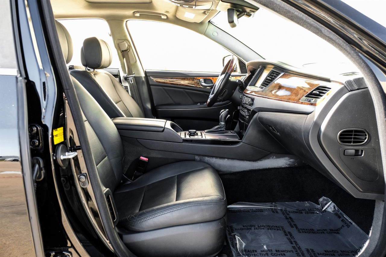 Hyundai Equus Vehicle Main Gallery Image 33