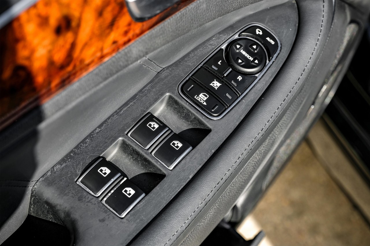 Hyundai Equus Vehicle Main Gallery Image 41