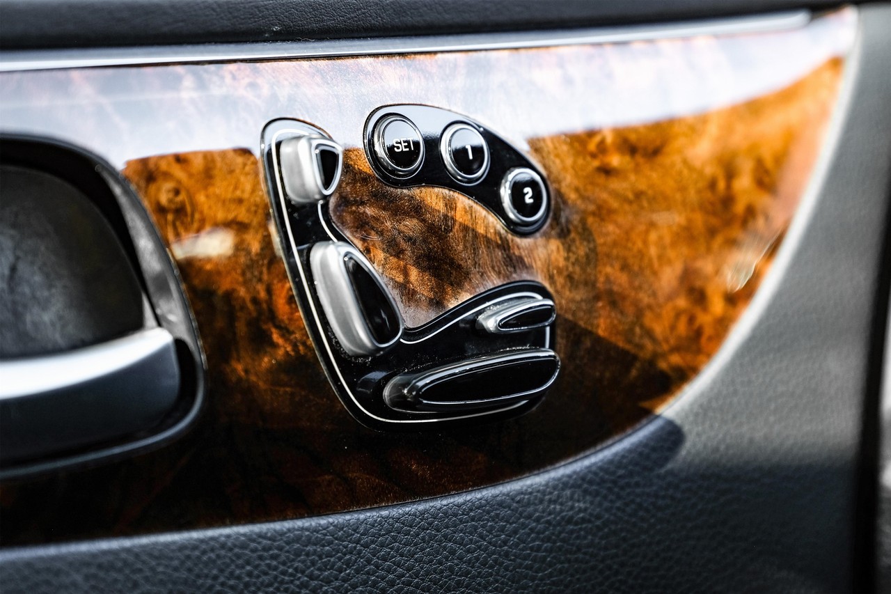 Hyundai Equus Vehicle Main Gallery Image 42