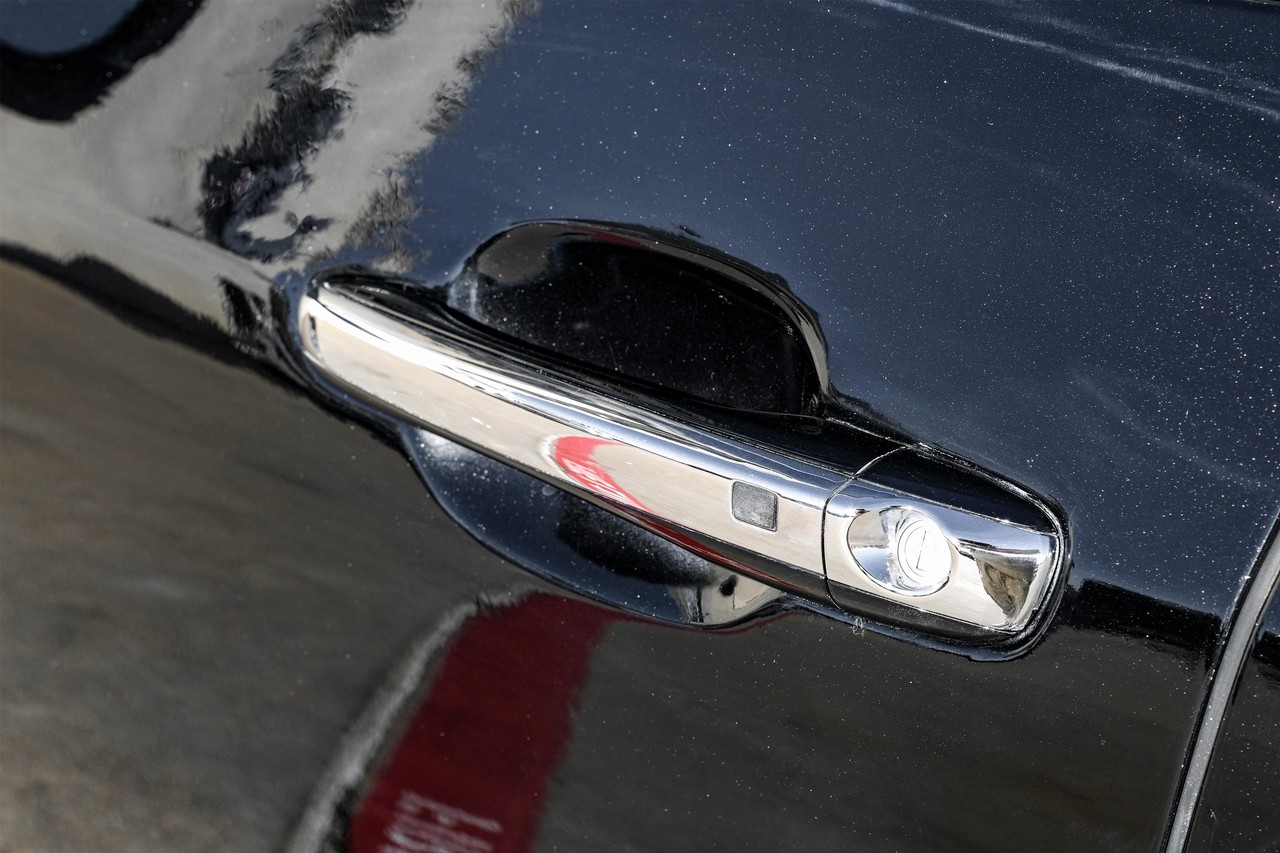 Hyundai Equus Vehicle Main Gallery Image 48