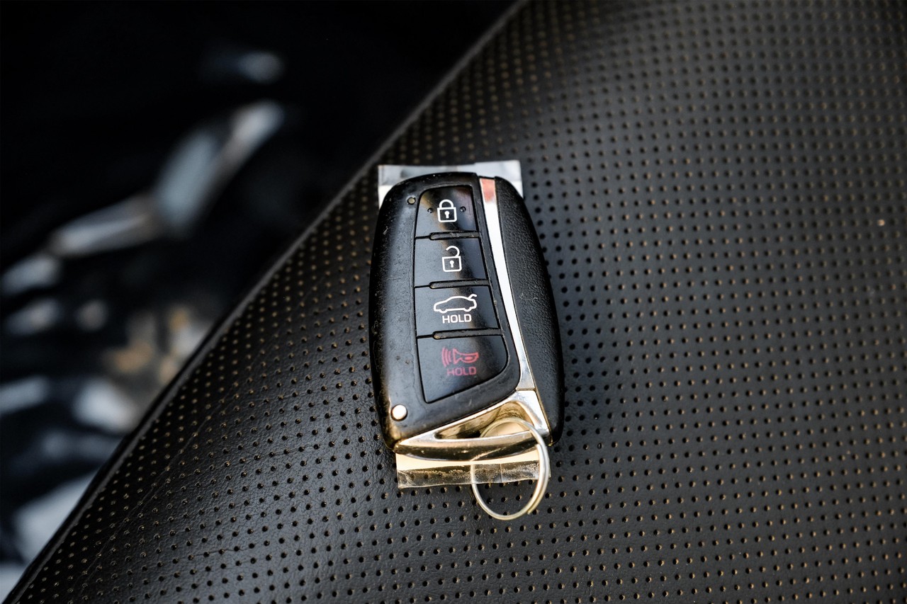 Hyundai Equus Vehicle Main Gallery Image 56