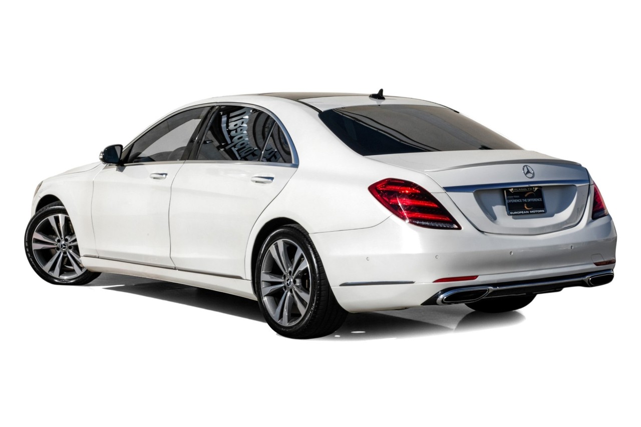 Mercedes-Benz S-Class Vehicle Main Gallery Image 11