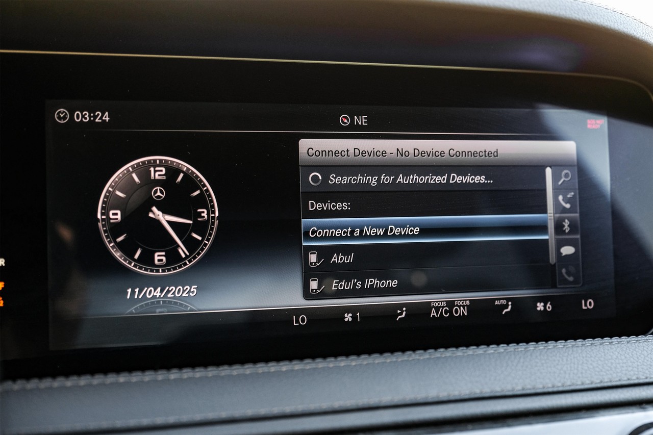 Mercedes-Benz S-Class Vehicle Main Gallery Image 31