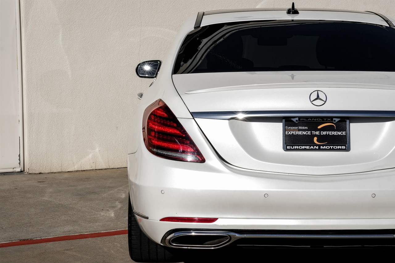 Mercedes-Benz S-Class Vehicle Main Gallery Image 47