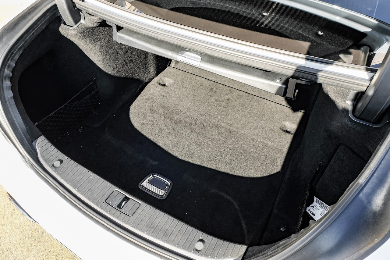 Mercedes-Benz S-Class Vehicle Main Gallery Image 48