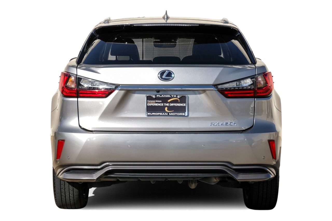 Lexus RX Vehicle Main Gallery Image 10