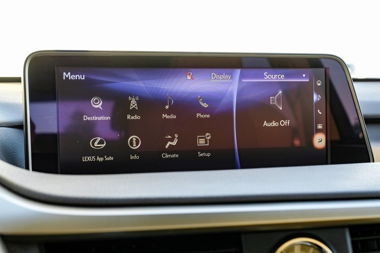 Lexus RX Vehicle Main Gallery Image 29