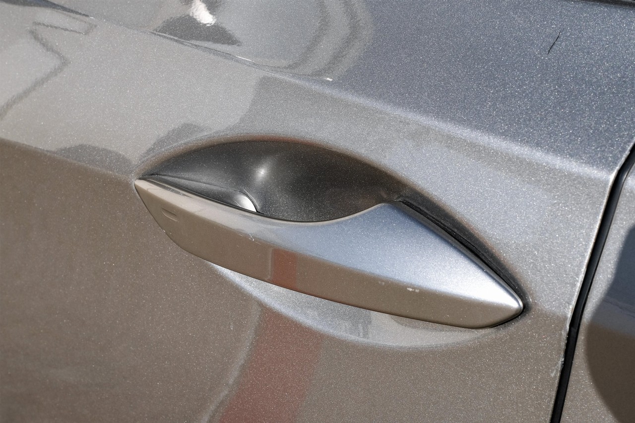 Lexus RX Vehicle Main Gallery Image 40