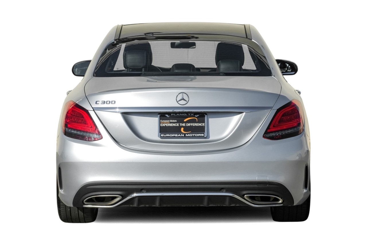 Mercedes-Benz C 300 Vehicle Main Gallery Image 10