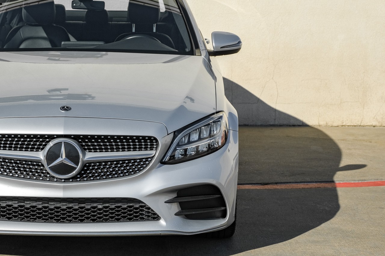 Mercedes-Benz C 300 Vehicle Main Gallery Image 46