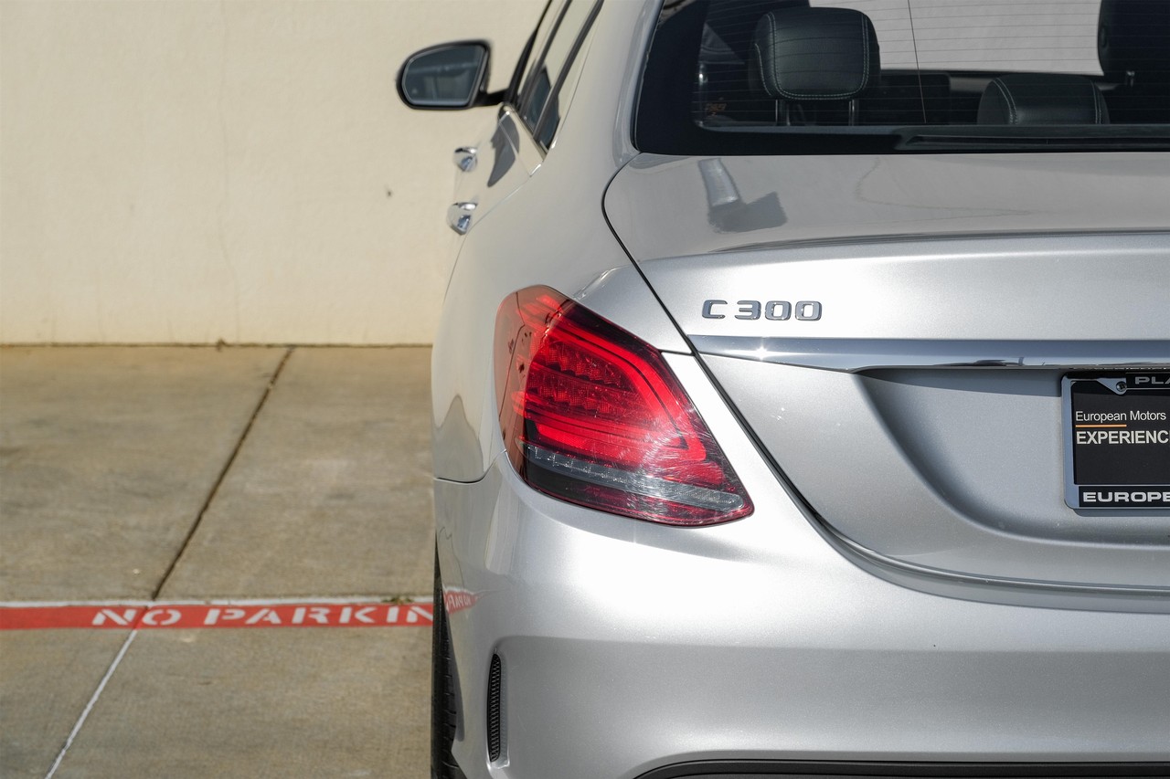 Mercedes-Benz C 300 Vehicle Main Gallery Image 47