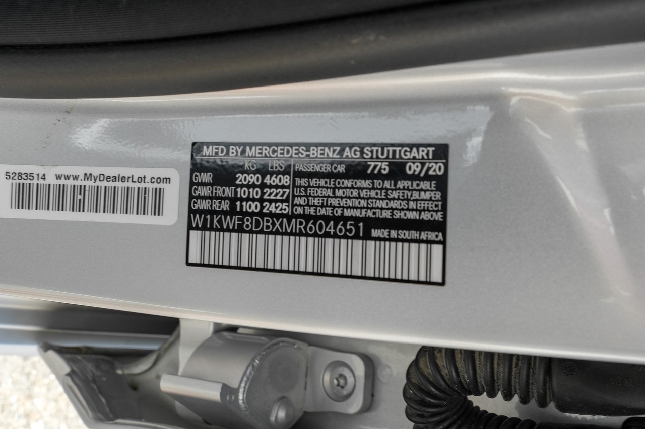 Mercedes-Benz C 300 Vehicle Main Gallery Image 56