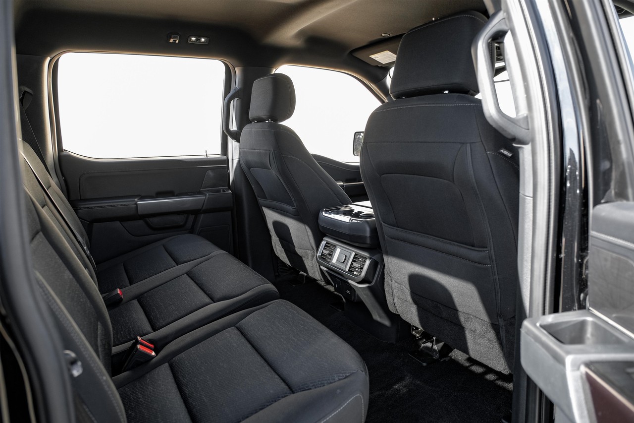 Ford F-150 Vehicle Main Gallery Image 35