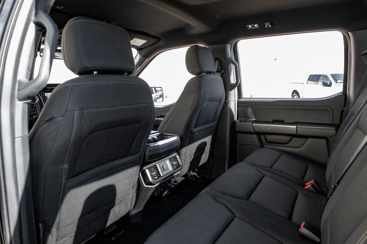 Ford F-150 Vehicle Main Gallery Image 36