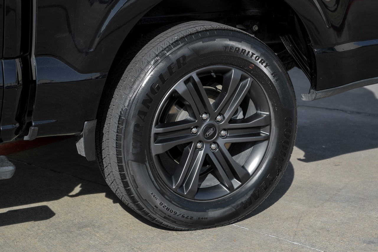 Ford F-150 Vehicle Main Gallery Image 51