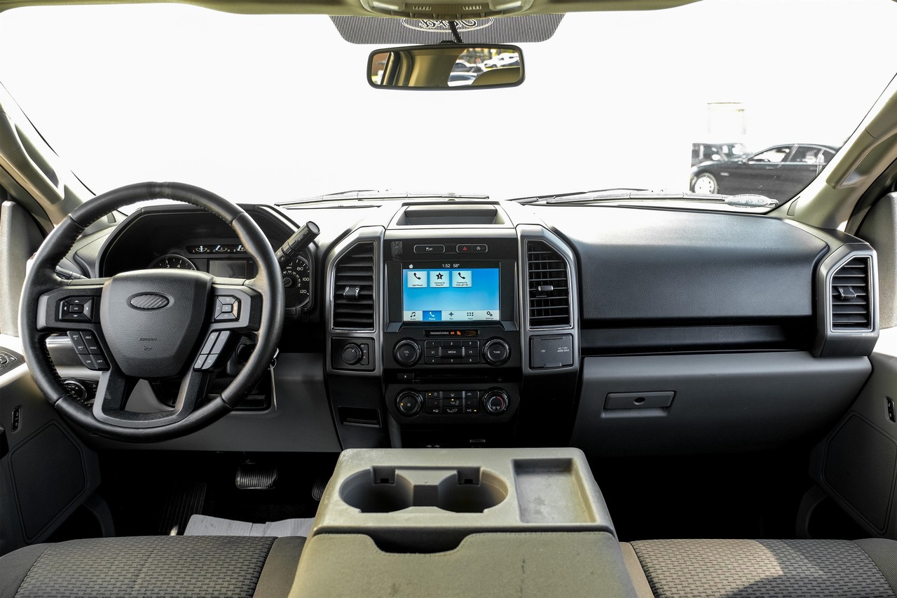 Ford F-150 Vehicle Main Gallery Image 14