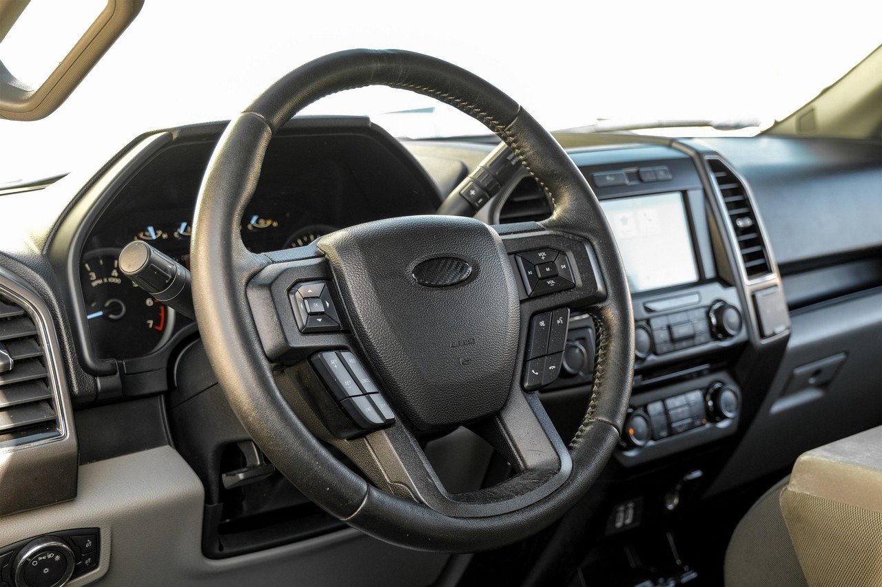 Ford F-150 Vehicle Main Gallery Image 15