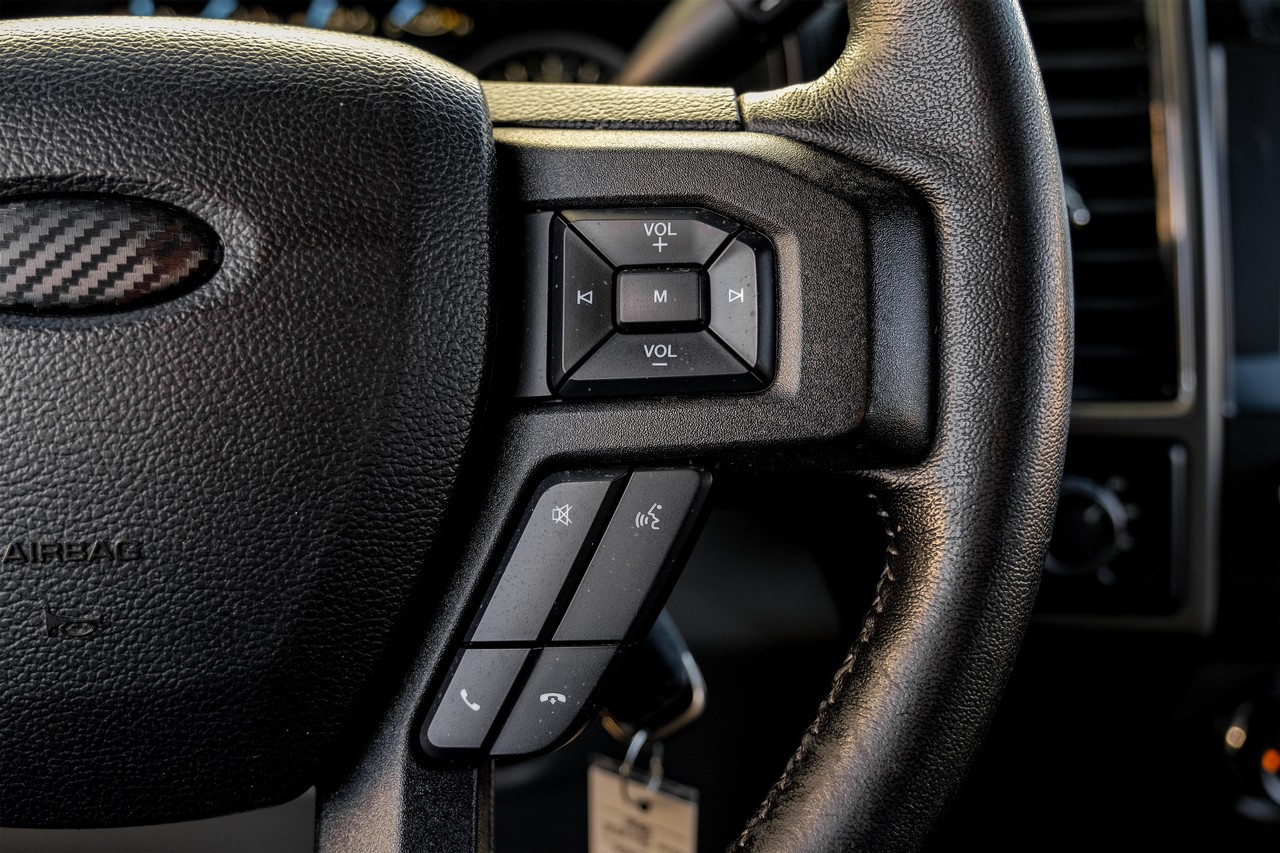 Ford F-150 Vehicle Main Gallery Image 17