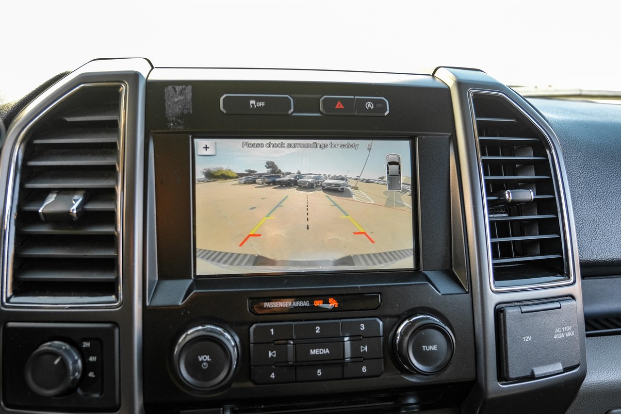 Ford F-150 Vehicle Main Gallery Image 24