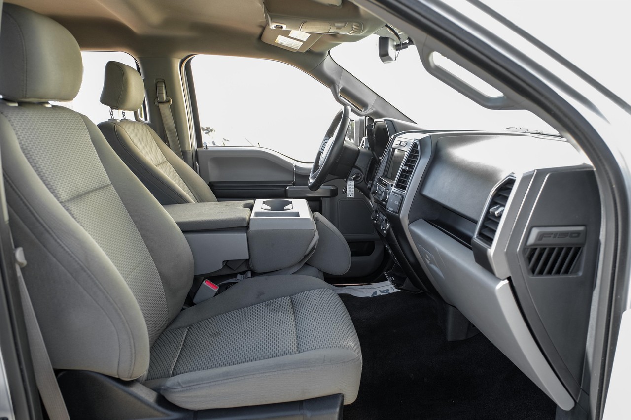 Ford F-150 Vehicle Main Gallery Image 31