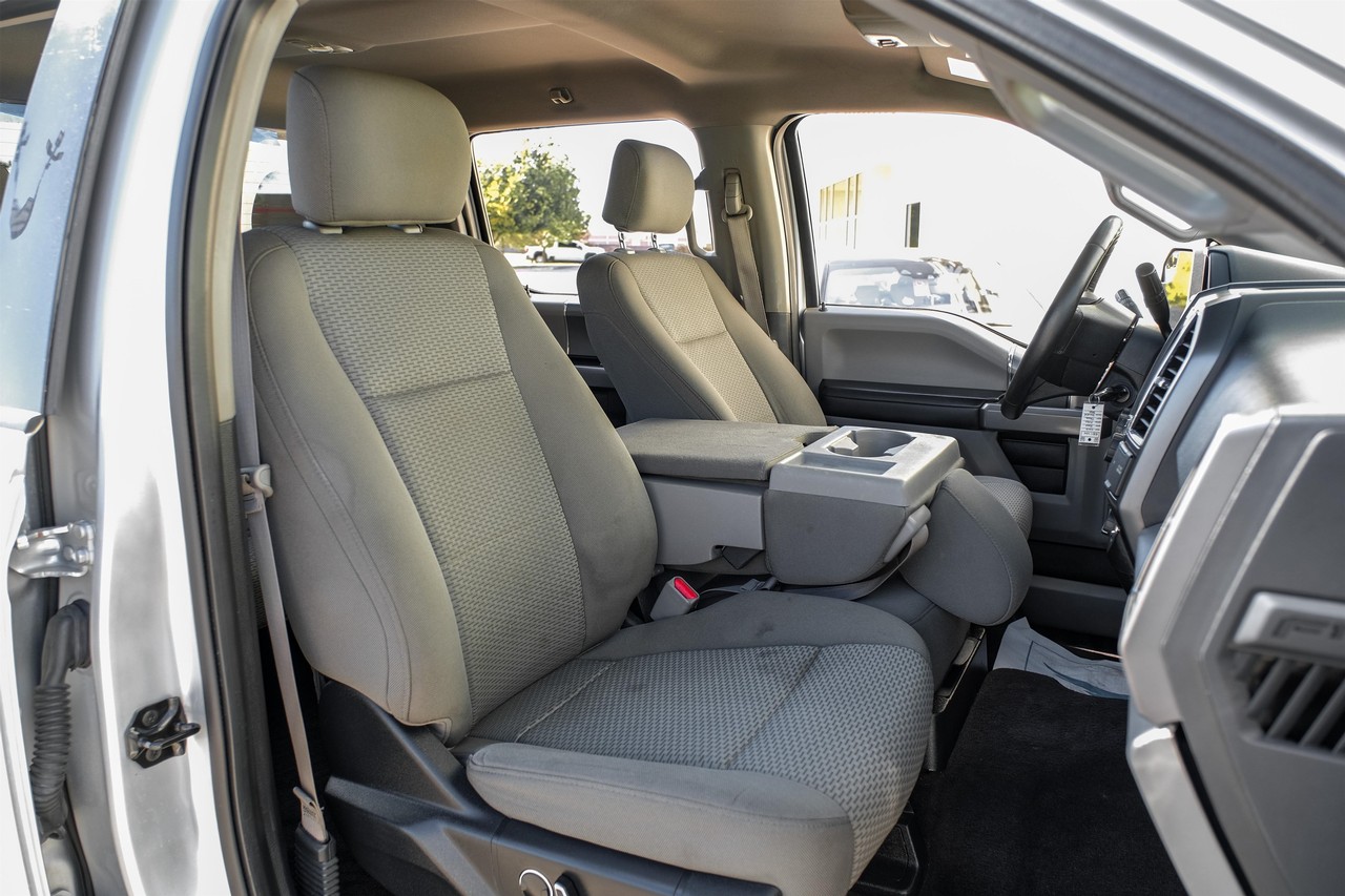 Ford F-150 Vehicle Main Gallery Image 32