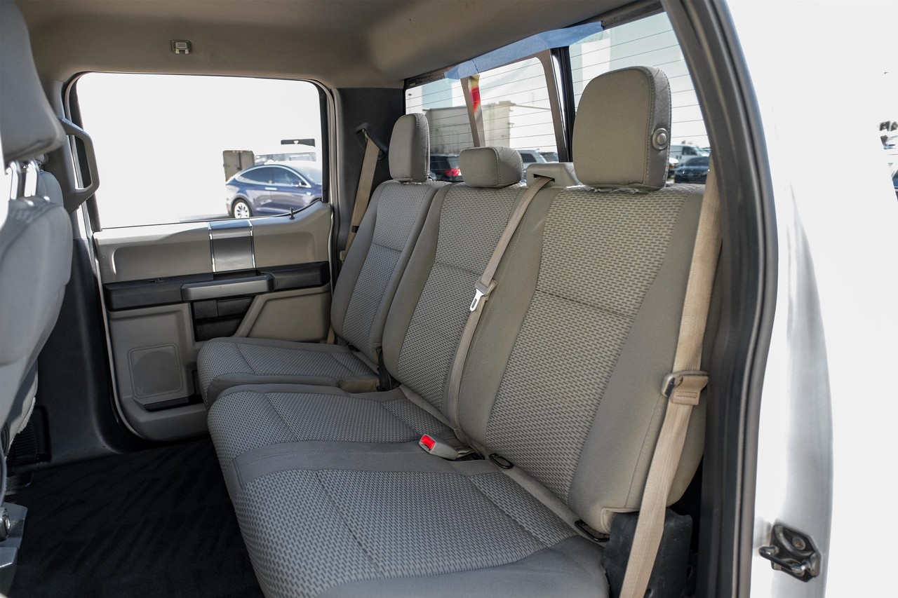 Ford F-150 Vehicle Main Gallery Image 36