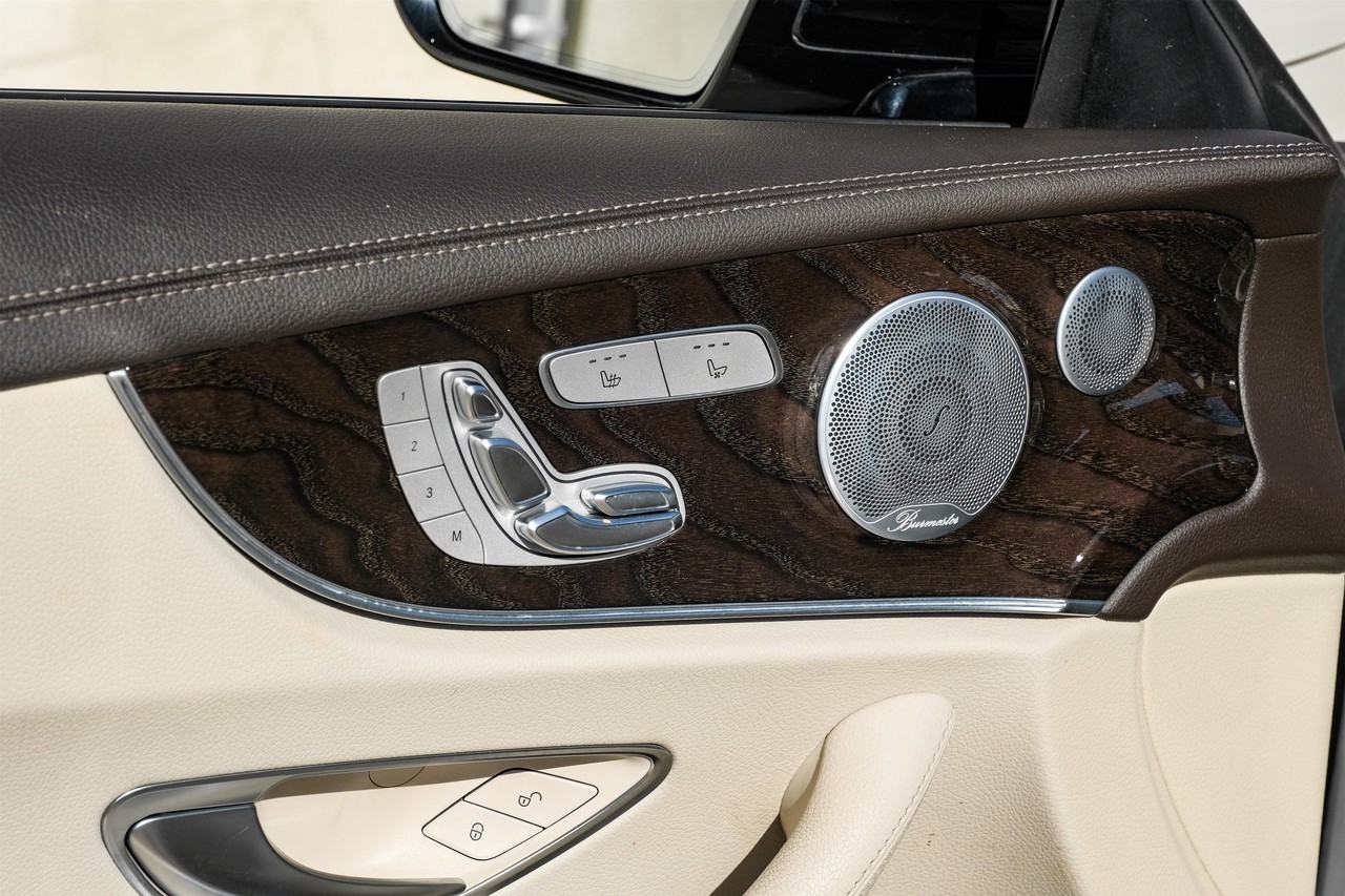 Mercedes-Benz E 450 Vehicle Main Gallery Image 36