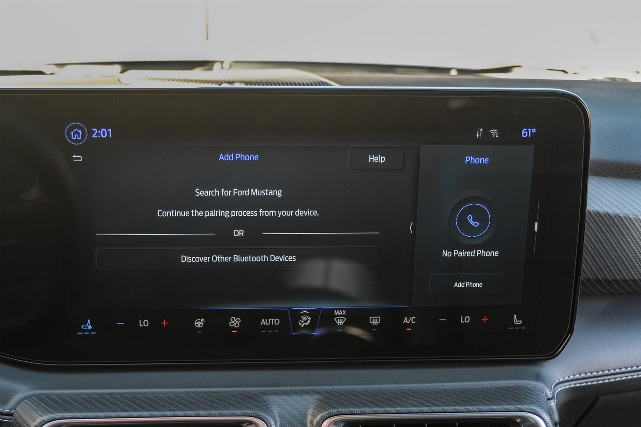 Ford Mustang Vehicle Main Gallery Image 27