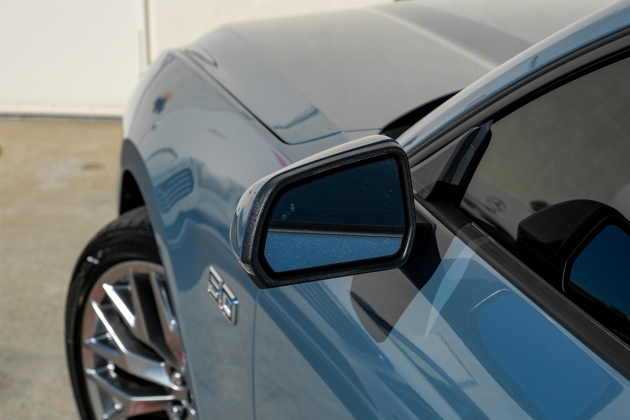 Ford Mustang Vehicle Main Gallery Image 39