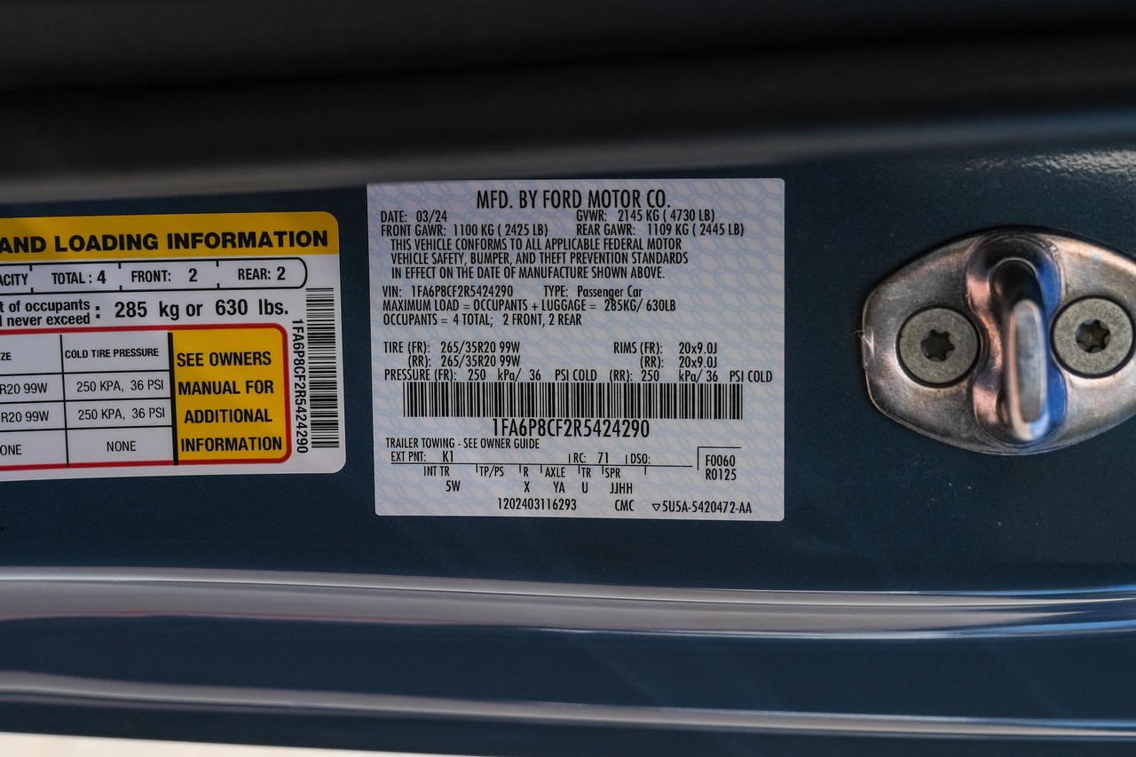 Ford Mustang Vehicle Main Gallery Image 50