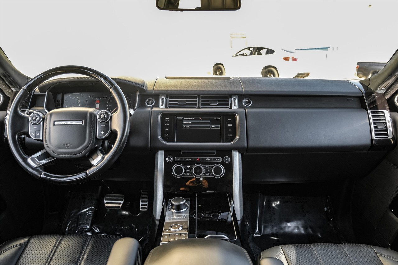 Land Rover Range Rover Vehicle Main Gallery Image 15