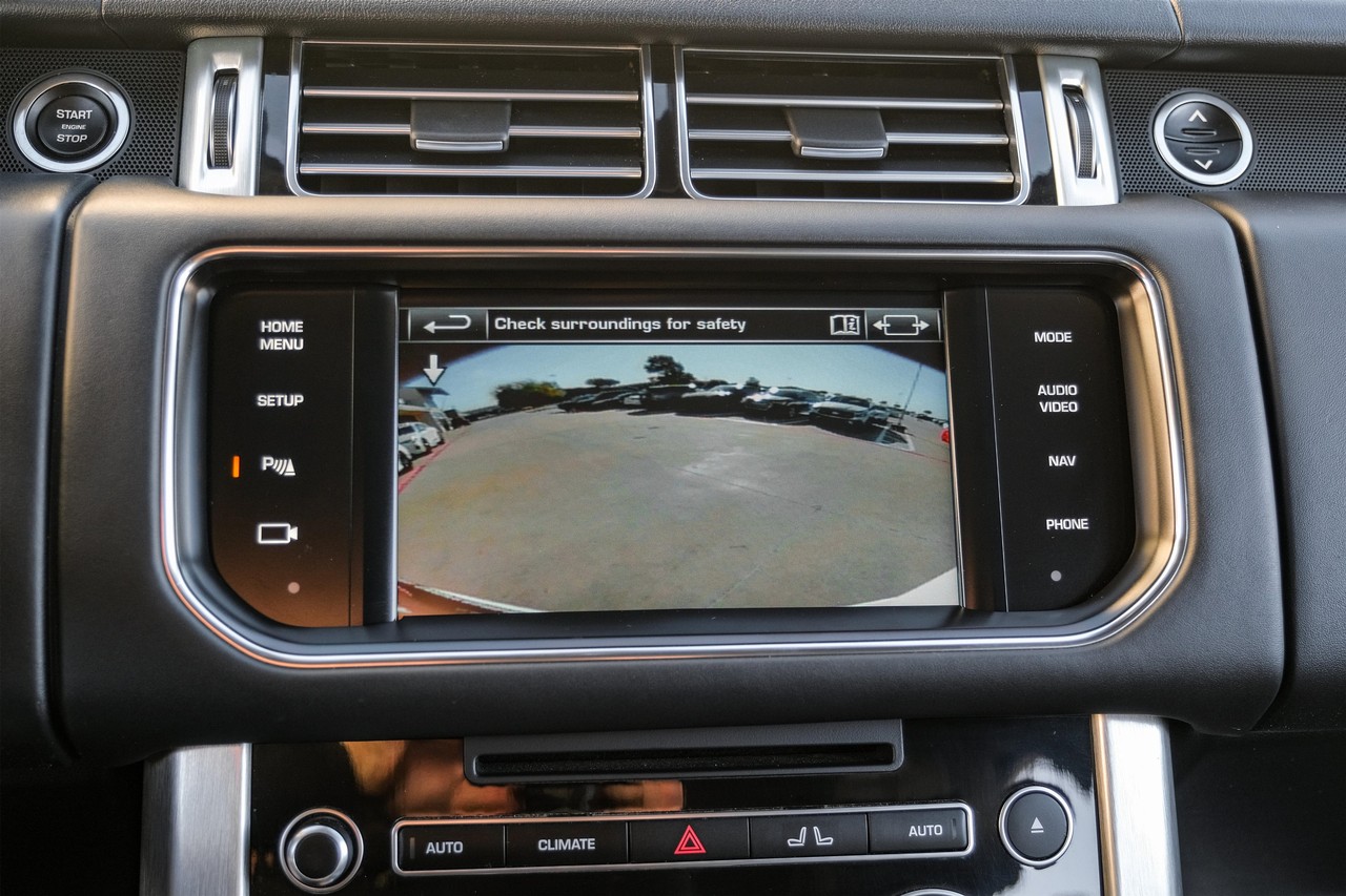 Land Rover Range Rover Vehicle Main Gallery Image 22