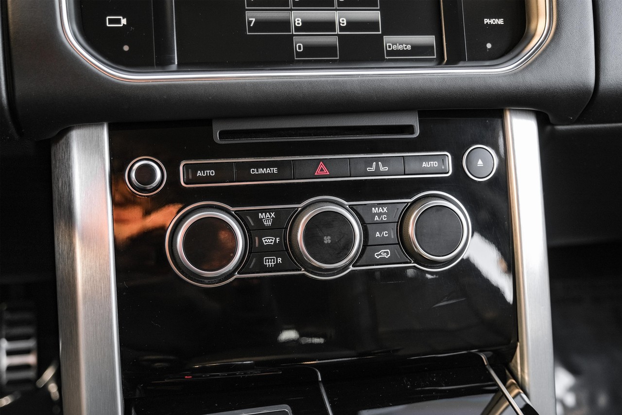 Land Rover Range Rover Vehicle Main Gallery Image 26