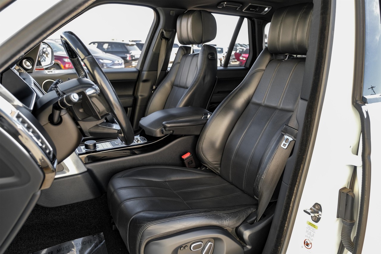 Land Rover Range Rover Vehicle Main Gallery Image 30