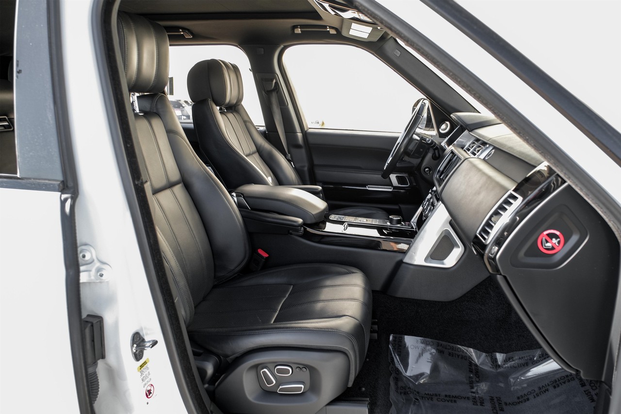 Land Rover Range Rover Vehicle Main Gallery Image 32