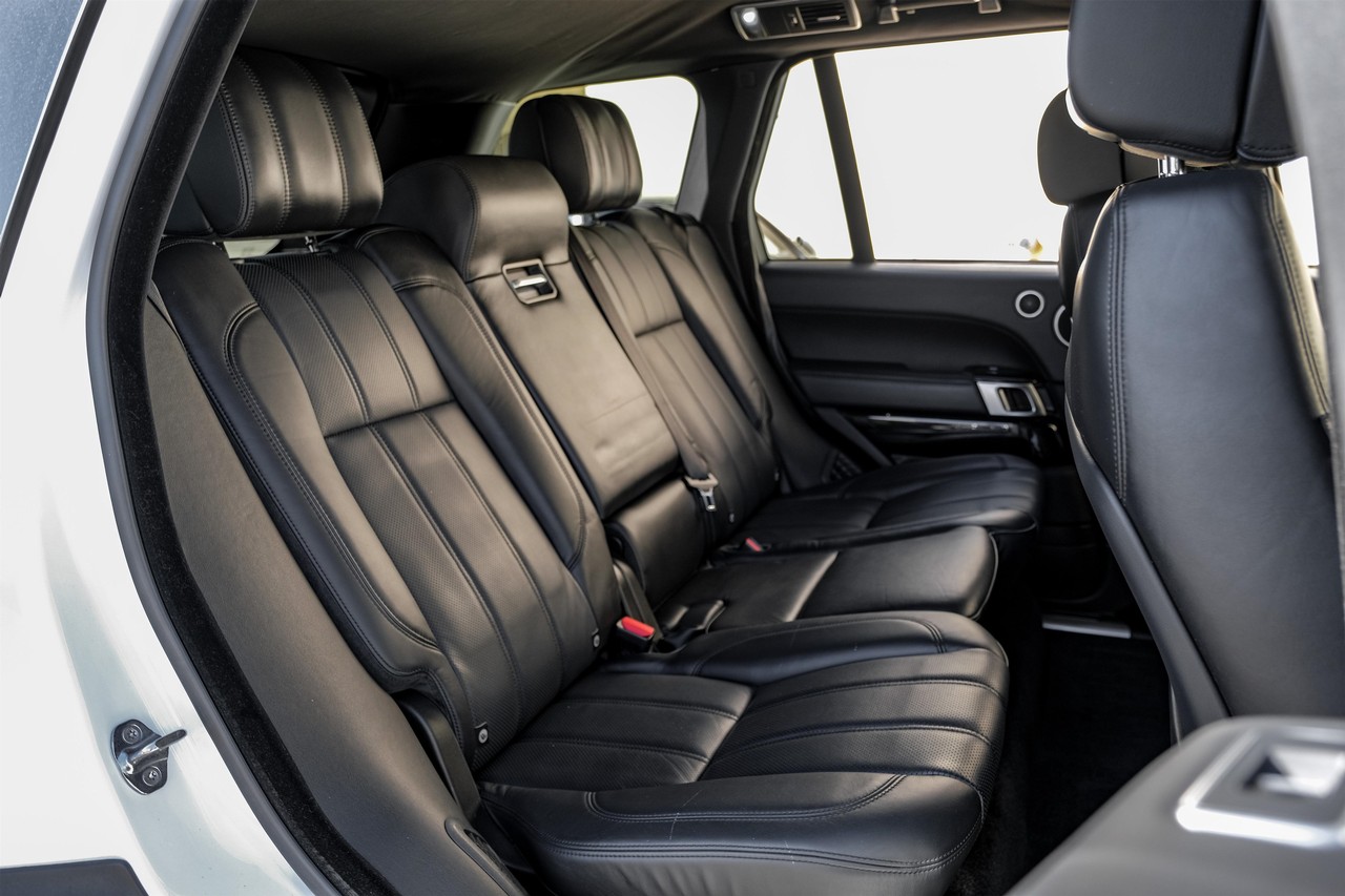 Land Rover Range Rover Vehicle Main Gallery Image 34