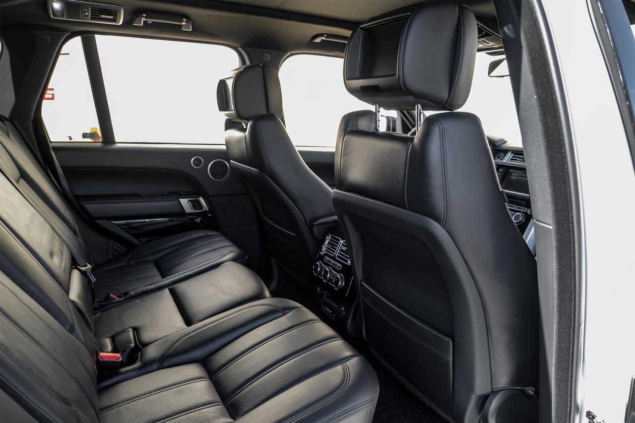 Land Rover Range Rover Vehicle Main Gallery Image 35