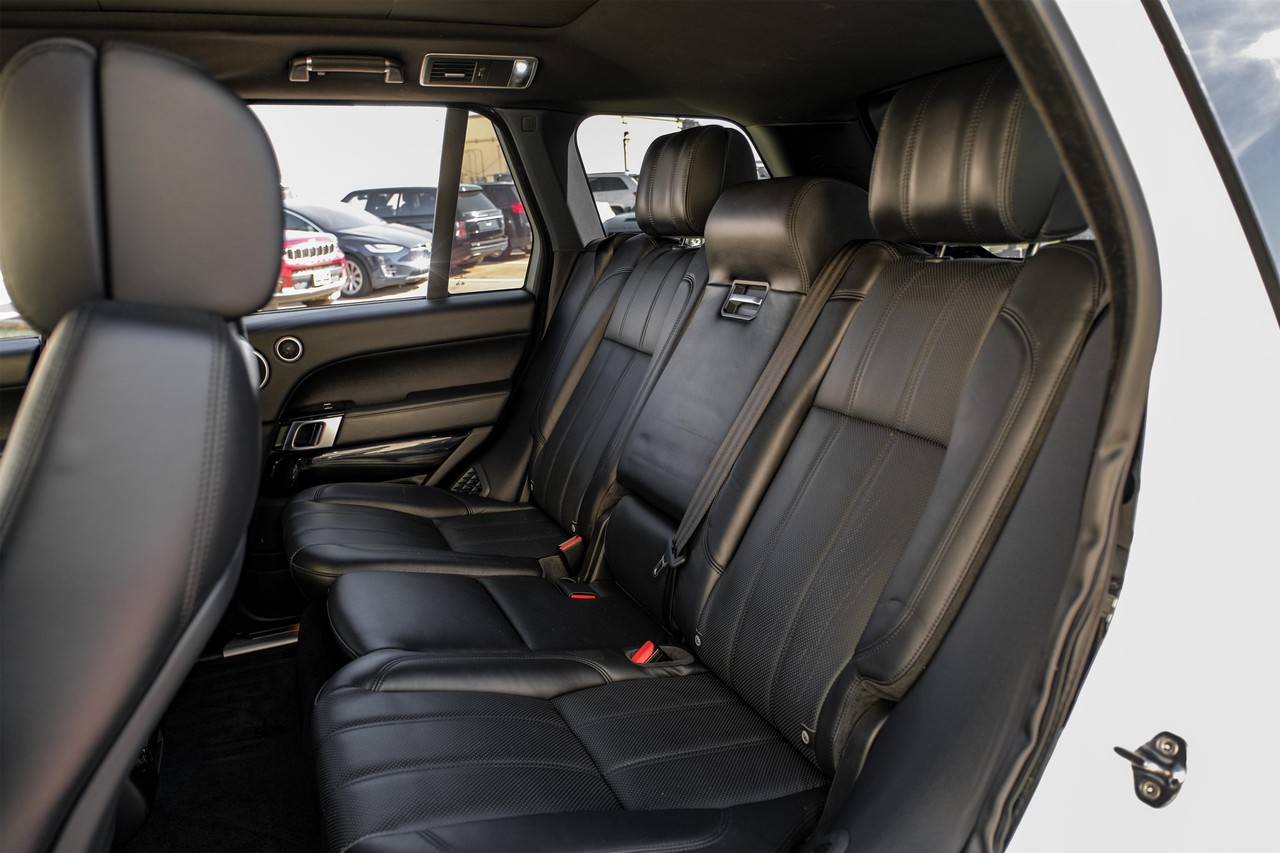 Land Rover Range Rover Vehicle Main Gallery Image 38
