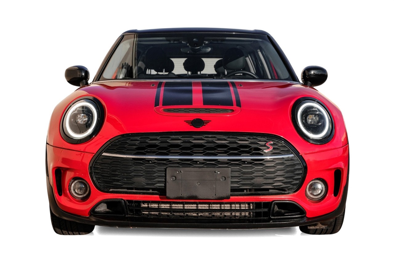 MINI Cooper Vehicle Main Gallery Image 06