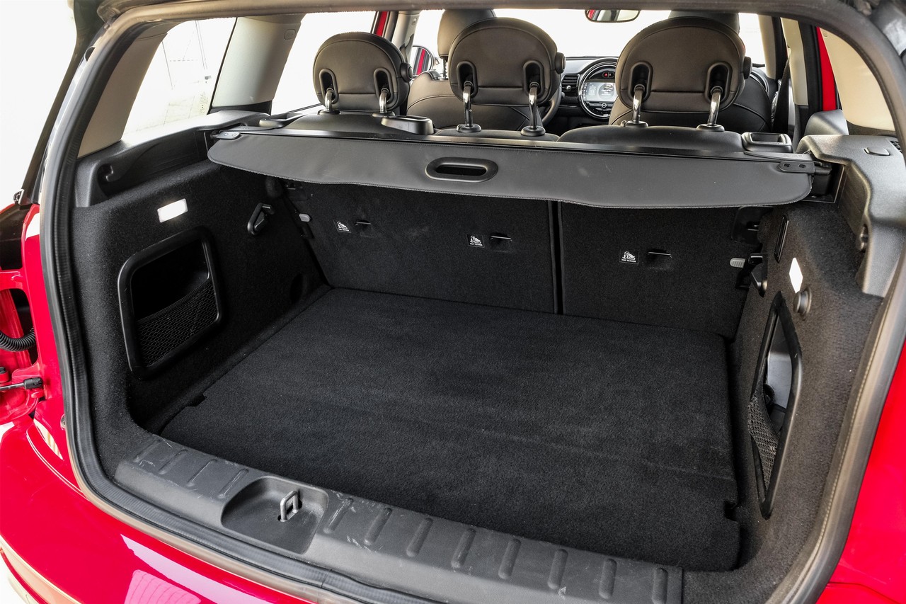 MINI Cooper Vehicle Main Gallery Image 52